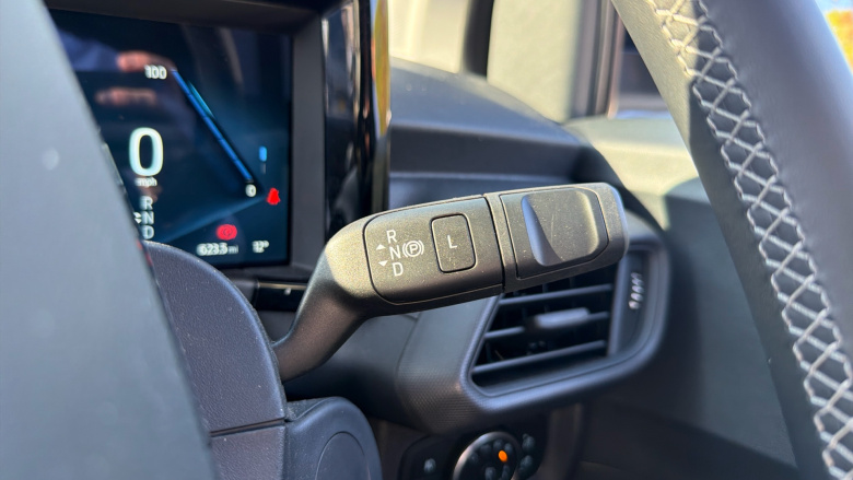 Ford Transit Courier E-Transit Courier 100kW 43kWh Trend Van Auto